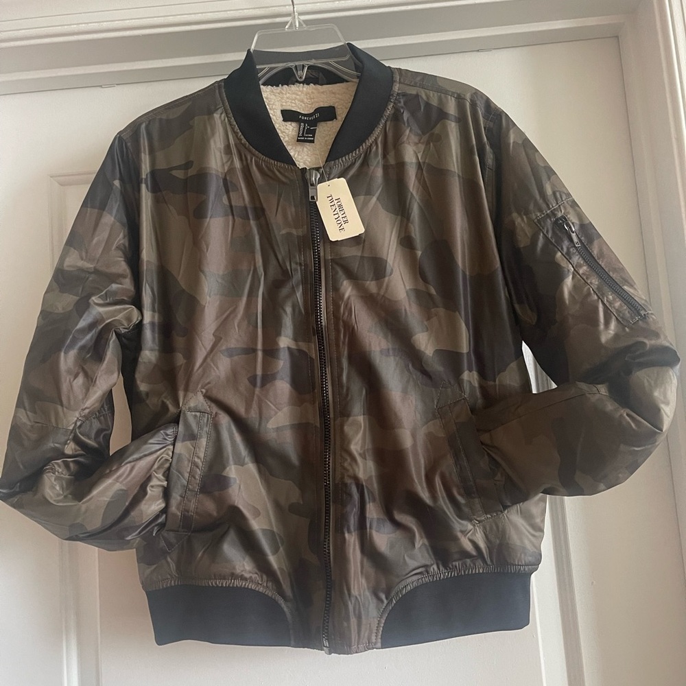 Bomber jacket - Picture 3 of 9
